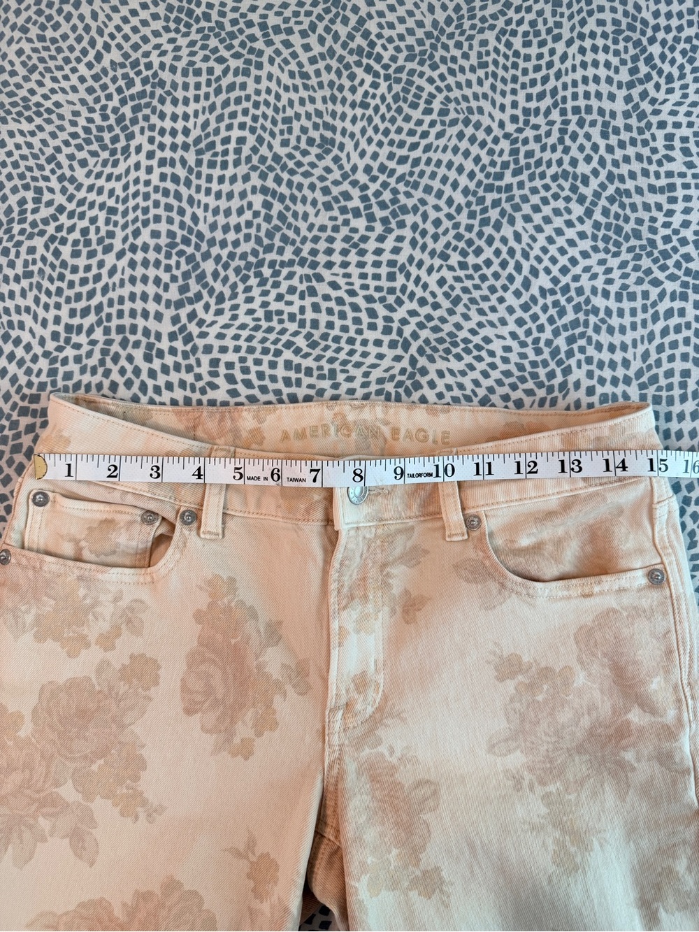 American Eagle | Beige Floral Low-Rise Flare Jeans - Picture 7 of 10